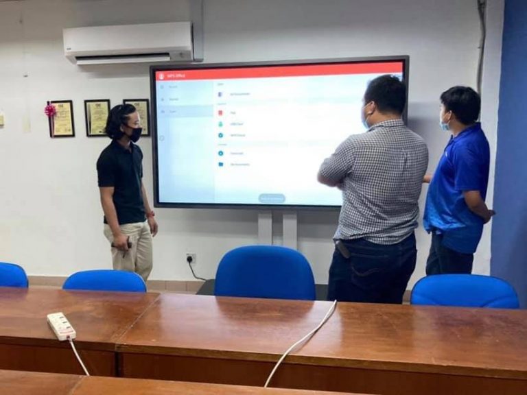 Depot KTM Sentul-Smart Interactive Panel
