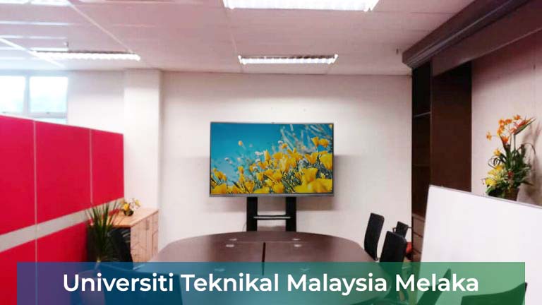 Smartboard at Universiti Teknikal Malaysia Melaka (UTEM)