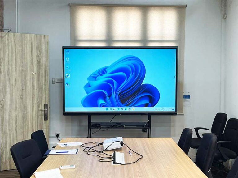 Interactive Smartboard at GSPARX Sdn Bhd