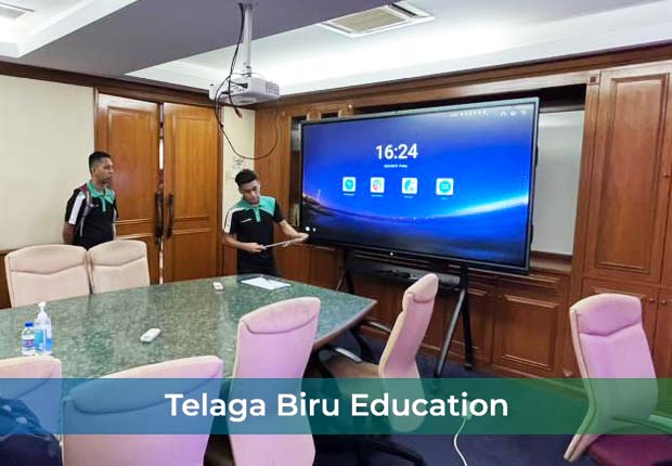 VEXO Interactive Panel at Telaga Biru Education