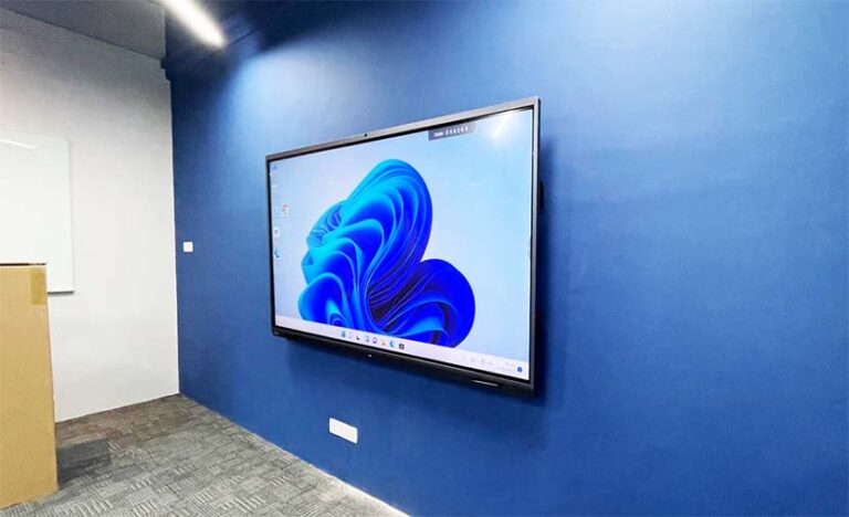 VEXO Interactive Smartboard at South Point Ship Management