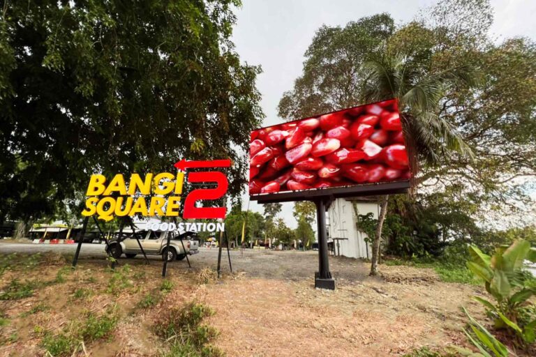 Outdoor LED Screen at Bangi Square 2