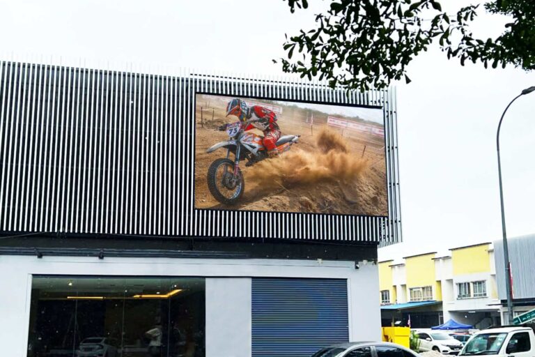 Outdoor LED Screen at GT-Max Motors Shah Alam