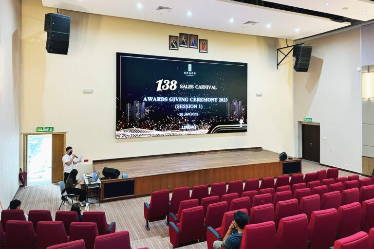 Indoor LED Screen at Linbaq Education