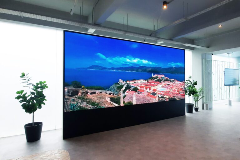 Indoor LED Screen at UEM Sunrises CTC Sales Gallery
