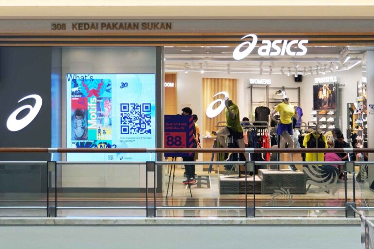 Indoor LED Screen at ASICS Suria KLCC