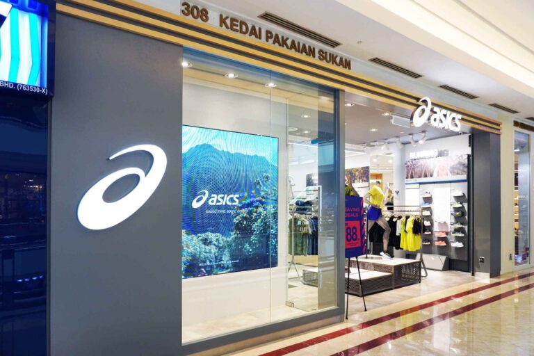 Indoor LED Screen at ASICS Suria KLCC