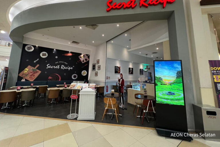 VEXO Digital Kiosk / Standee at Secret Recipe