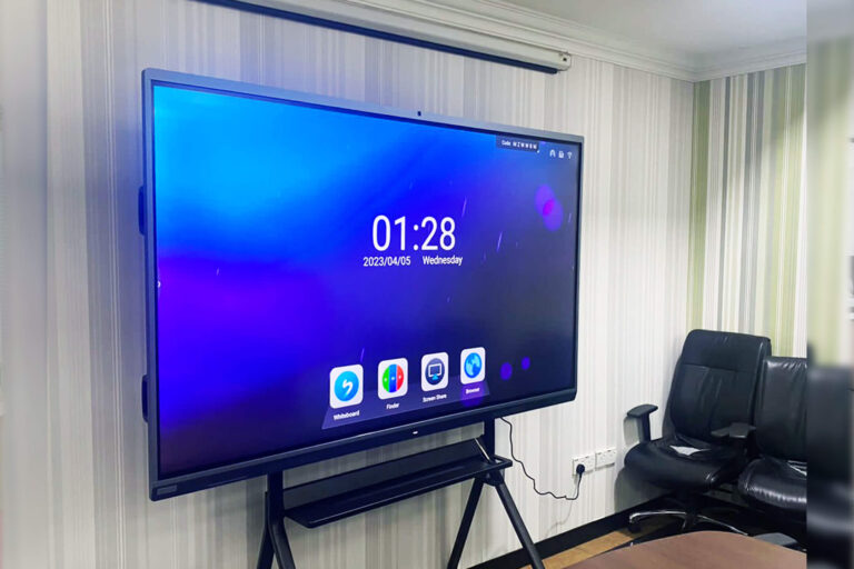 VEXO Smart Interactive Panel at Diversatech Fertilizer
