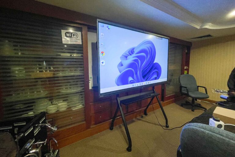VEXO Smart Interactive Panel at EUPE Kemajuan Sdn Bhd