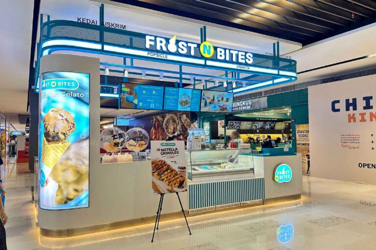 VEXO Digital Kiosk / Smart Digital Signage at Frost n Bites Pavilion Damansara Heights
