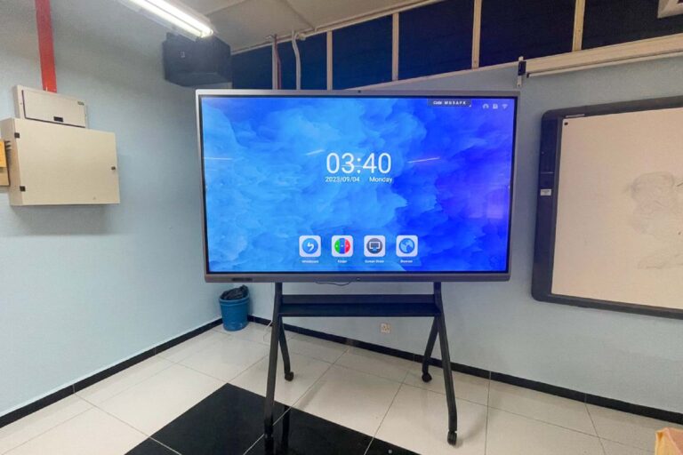 VEXO Smart Interactive Panel at Maktab Rendah Sains MARA Taiping