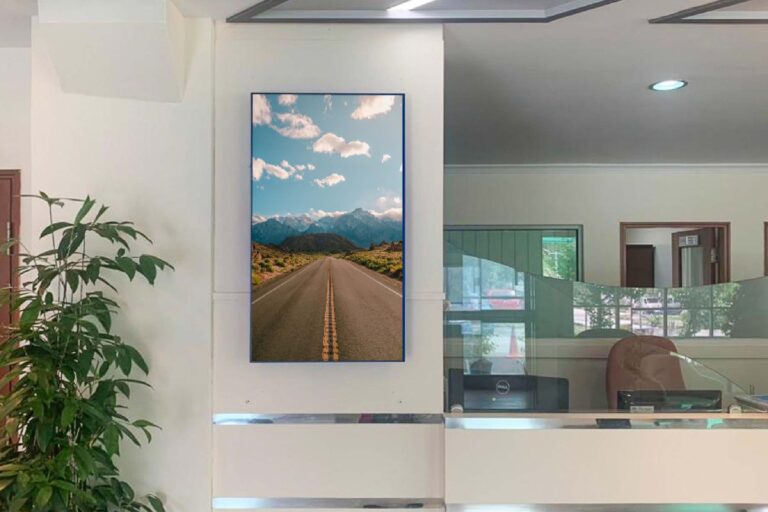 VEXO Digital Kiosk / Smart Digital Signage at United Nations University IIGH