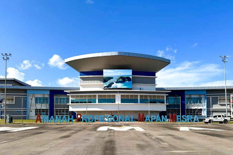 Outdoor LED Screen at Akademi Maritim Sultan Ahmad Shah