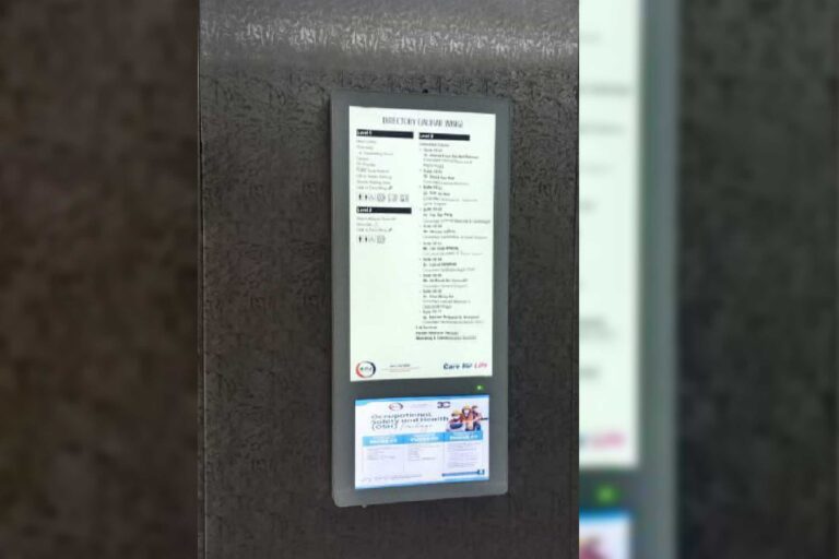 VEXO Dual Screen Lift Signage at KPJ Puteri Specialist Hospital