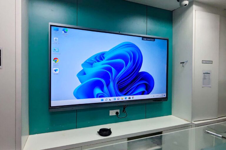 VEXO Smart Interactive Panel at Petronas Sungai Udang
