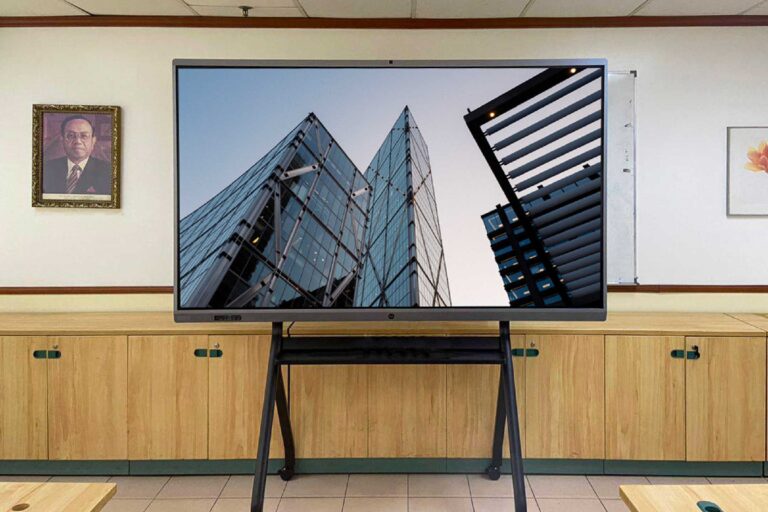 VEXO Smart Interactive Panel at Sapura Machining Corporation Sdn Bhd
