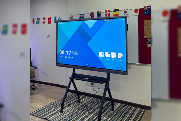 VEXO Smart Interactive Panel at Universiti Poly-Tech Malaysia (UPTM)