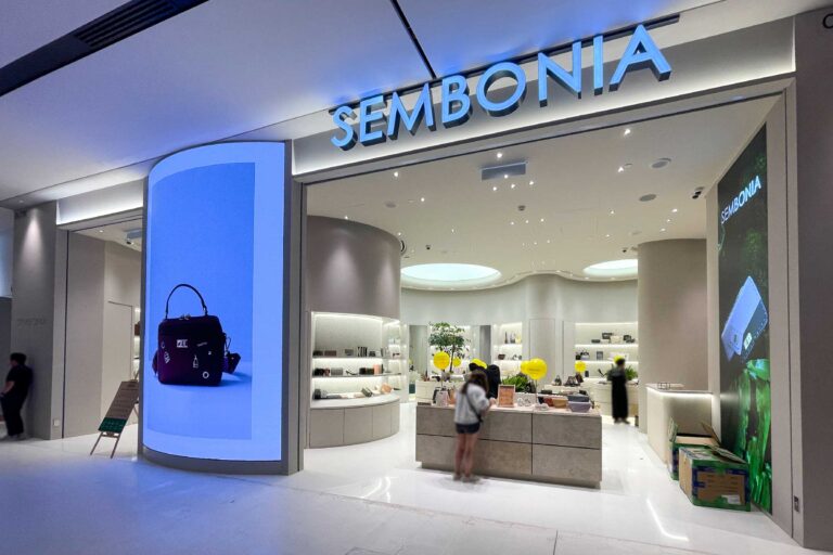 Flexible LED Screen at Sembonia, The Exchange TRX