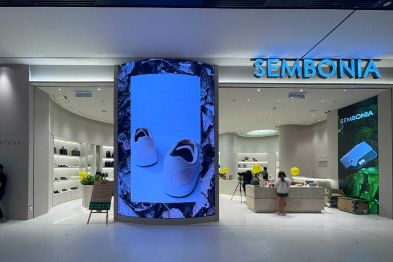 Flexible LED Screen at Sembonia, The Exchange TRX