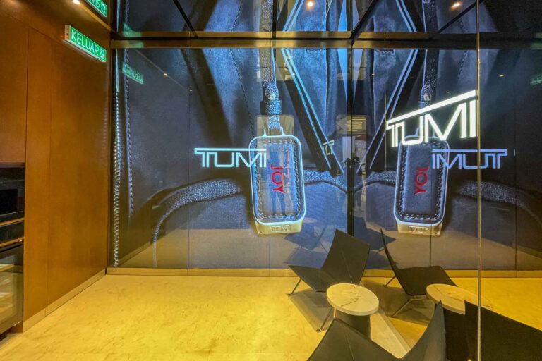 Indoor LED Screen at Tumi, The Exchange TRX