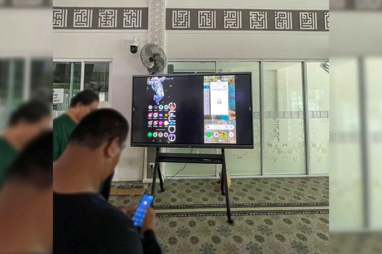 VEXO Smart Interactive Panel at Masjid Al-I'tisam, Shah Alam