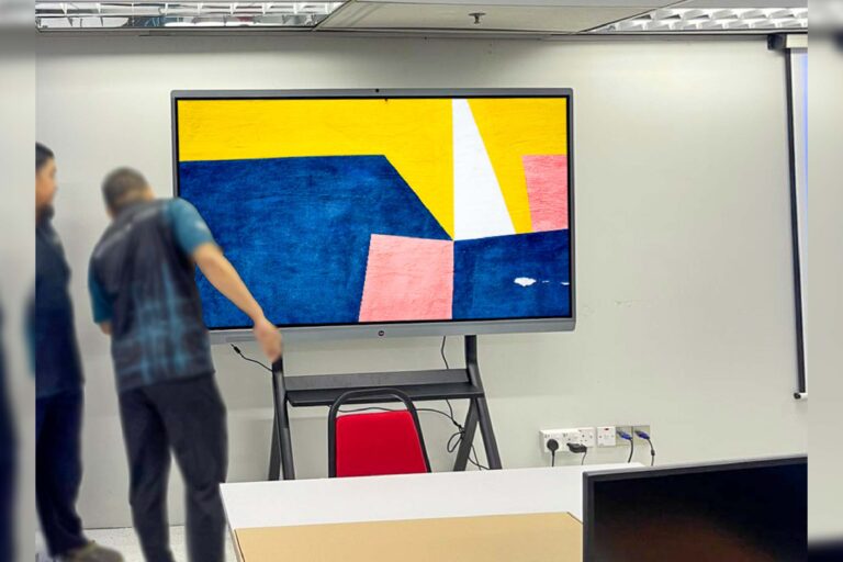 VEXO Smart Interactive Panel at Universiti Poly-Tech Malaysia (UPTM)