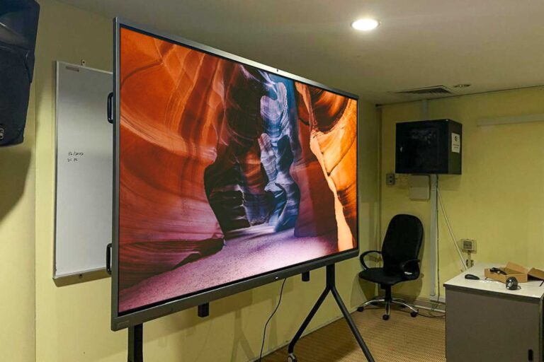 VEXO Smart Interactive Panel at RISDA Training Center (RISTEC)