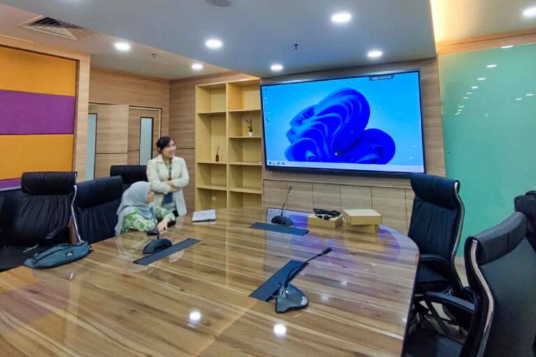 VEXO Smart Interactive Panel at KPJ Klang Specialist Hospital