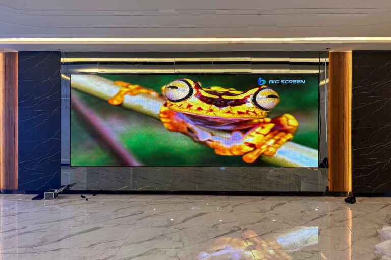 Indoor LED Screen at Lot 2000, Berjaya Times Square