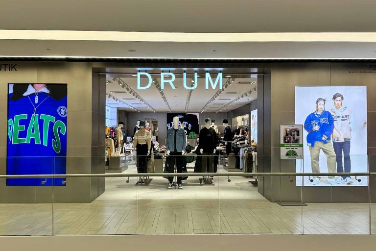 Indoor LED Screen at Drum Fashion, 1 Utama Shopping Centre