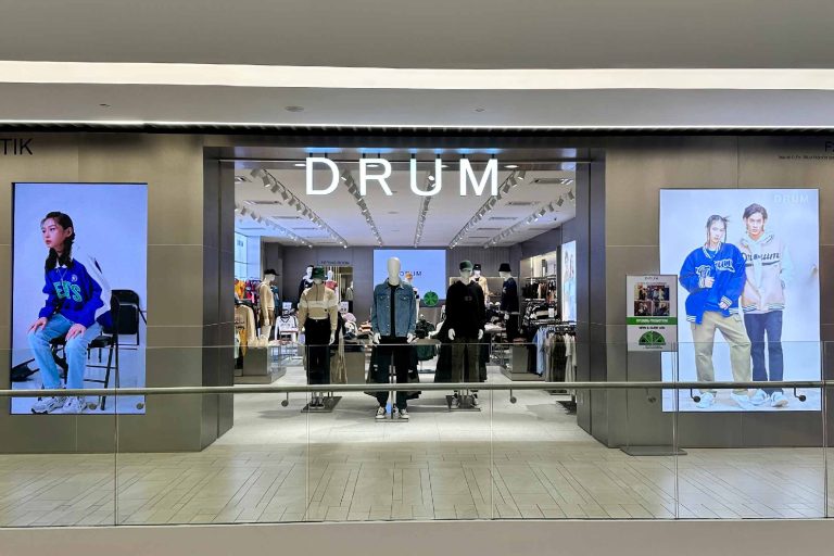 Indoor LED Screen at Drum Fashion, 1 Utama Shopping Centre
