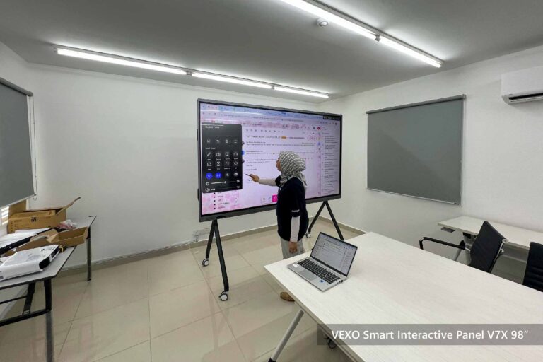 VEXO Smart Interactive Panel at Faculty of Medicine (UM) & UMSC