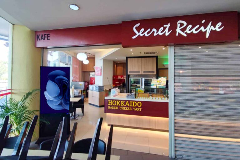 VEXO Digital Kiosk / Standee at Secret Recipe at Selayang Mall