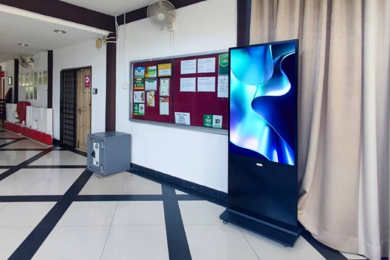 VEXO Digital Kiosk / Standee at Universiti Putra Malaysia