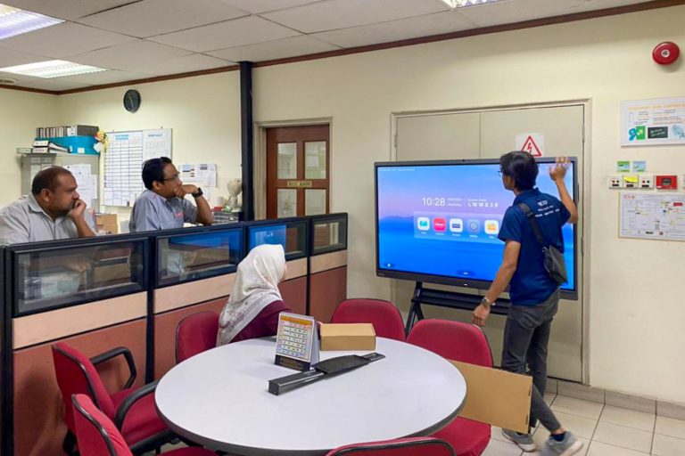 VEXO Smart Interactive Panel at Auto Antenna Manufacturer Sdn Bhd