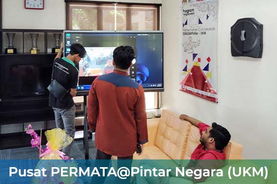 VEXO Smart Interactive Panel at Pejabat Pengayaan Pusat Permata@Pintar Negara (UKM)