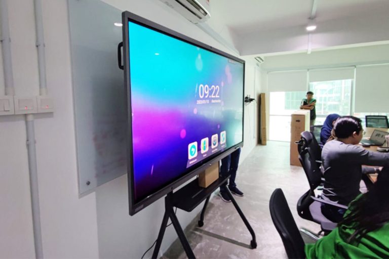 VEXO Smart Interactive Panel at Avenys Malaysia Sdn Bhd