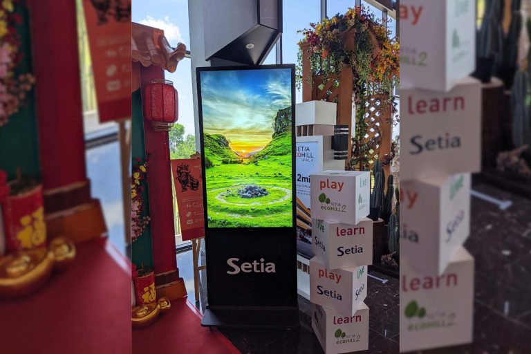 VEXO Smart Interactive Panel at Setia EcoHill Walk Mall