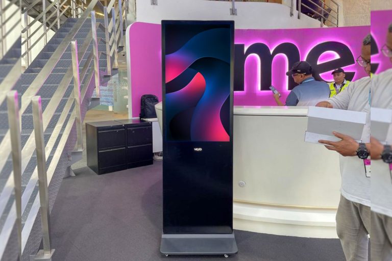 VEXO Smart Interactive Panel at the TIME dotCom Berhad at Hicom-glenmarie Industrial Park, Shah Alam
