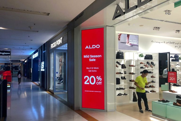 P2.5 Indoor LED Screens at the ALDO at Sunway Pyramid