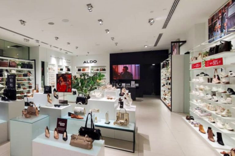 P2.5 Indoor LED Screens at the Aldo at Aman Central