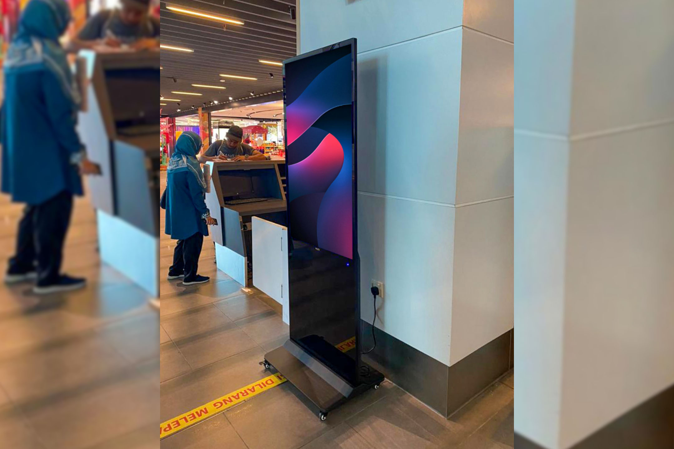 VEXO Smart Interactive Panel at Kuala Lumpur International Airport 2 (KLIA2)
