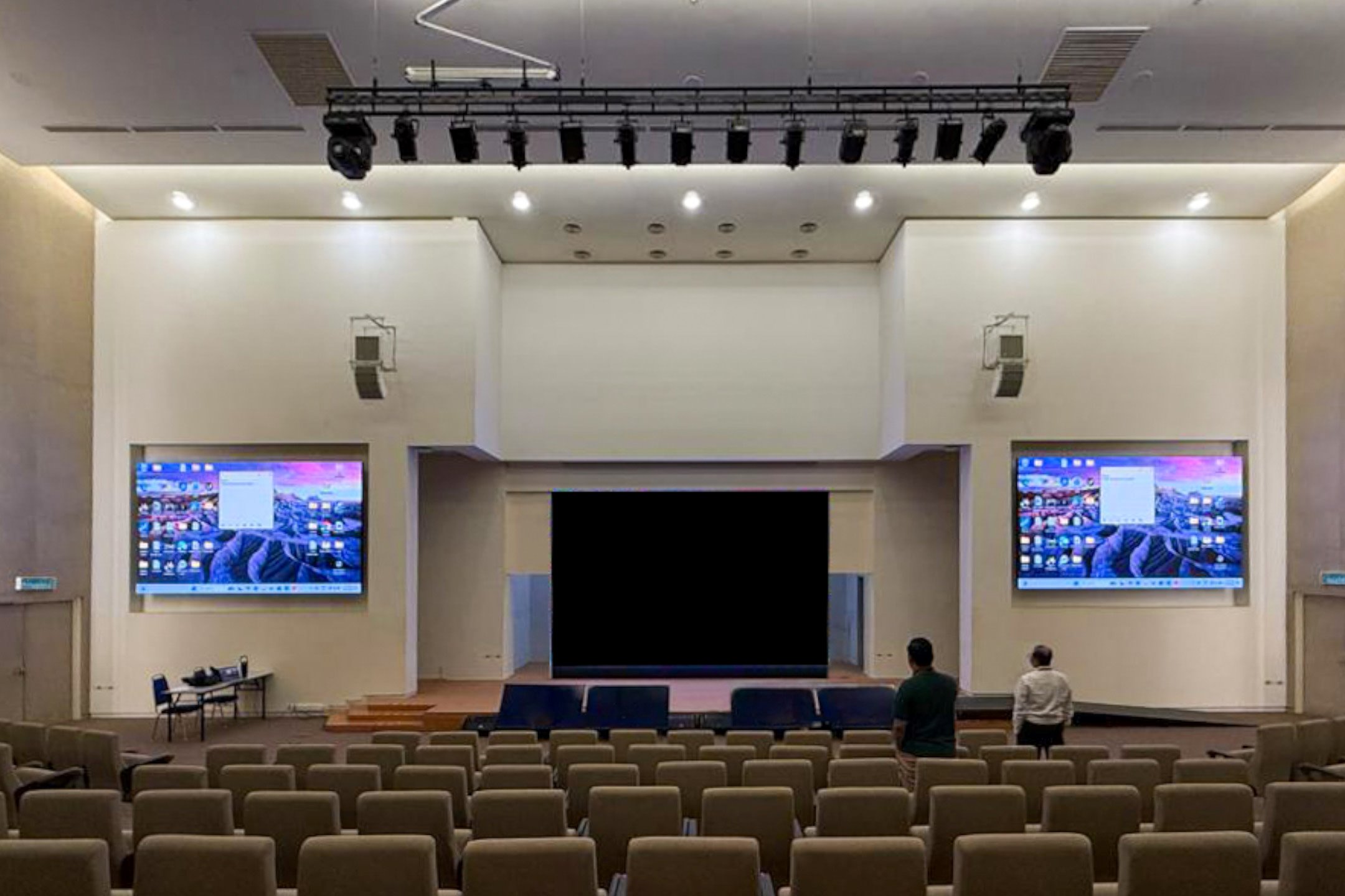 P2 Indoor LED Screens at the SD Guthrie Berhad